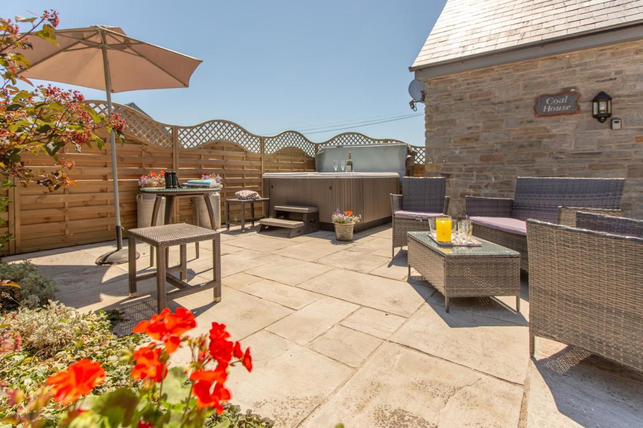 The Coal House Villa Kidwelly Exterior photo